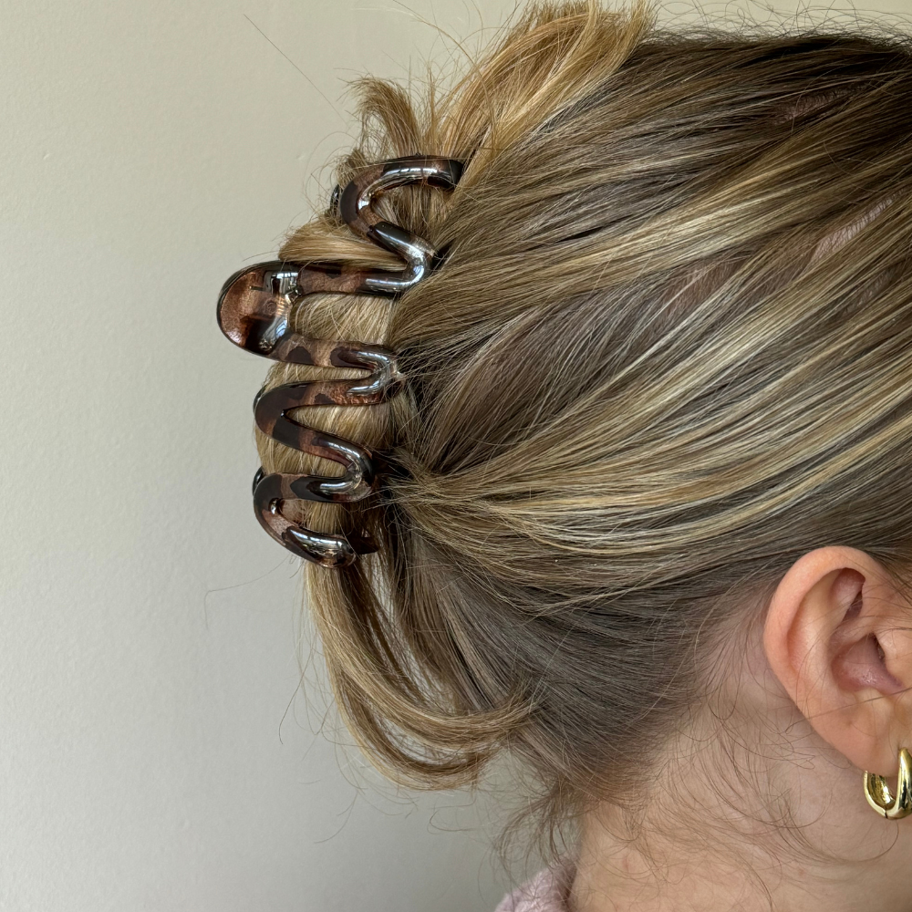 Squiggle Claw Clip - Ivory Tort