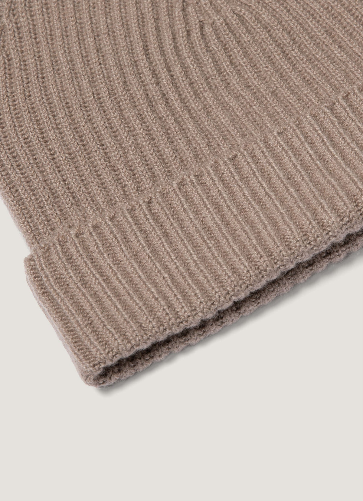 Cashmere Ribbed Hat In Mink Ahat9055 Brgb