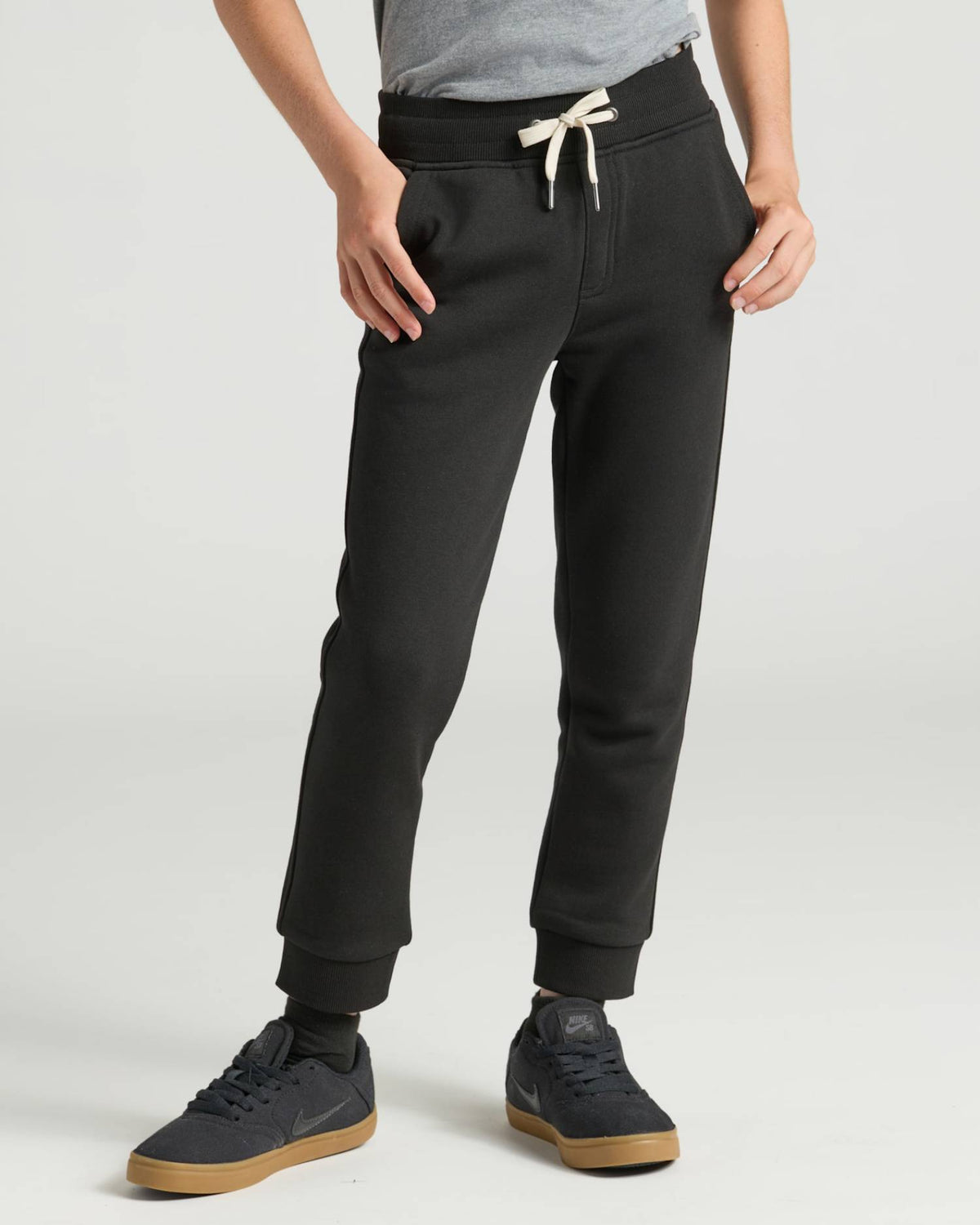 Boys' Black & Medium Heather Gray Fleece Joggers 2-Pack