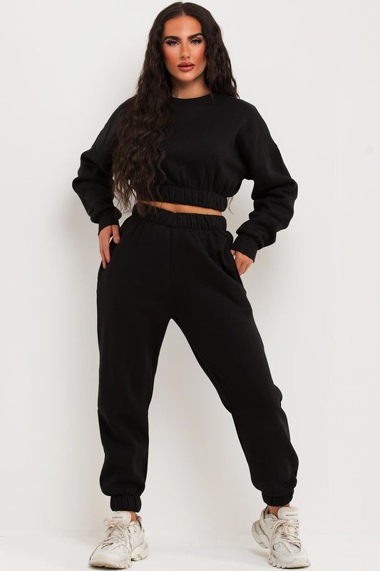 Crop Sweatshirt And Joggers Tracksuit Black