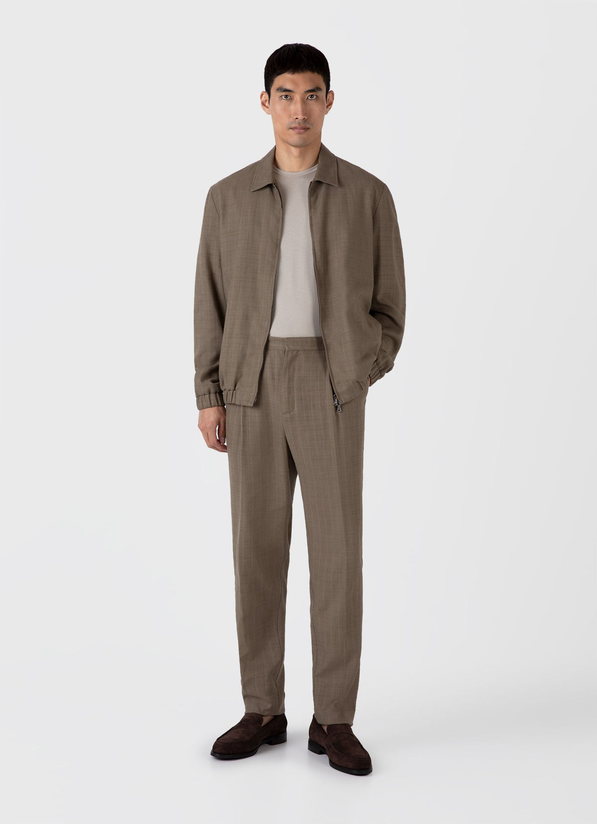Mens Cotton Raffia Pleat Trouser In Dark Stone Mtrs3107 Whdc