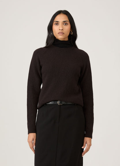Womens Lambswool Crew Neck Jumper In Truffle Wjum8073 Brgd